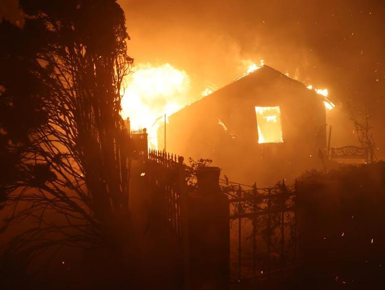 Fierce Wildfires in LA Force Over 180,000 People Fleeing Home